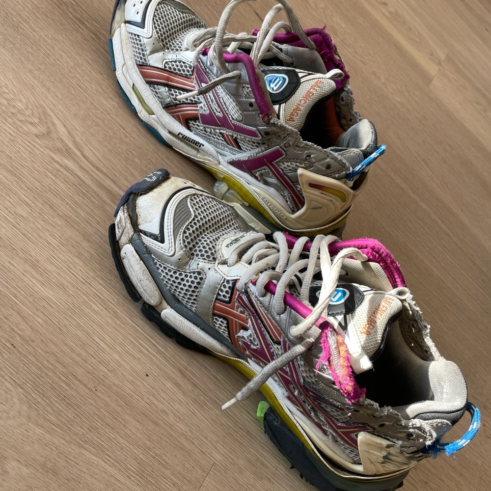 Balenciaga Gray and Pink Athletic Shoes - Picture 2 of 3